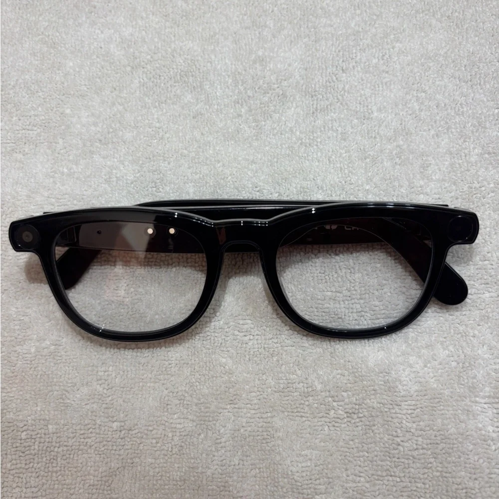 CY01 Smart Glasses - Sleek Black Design